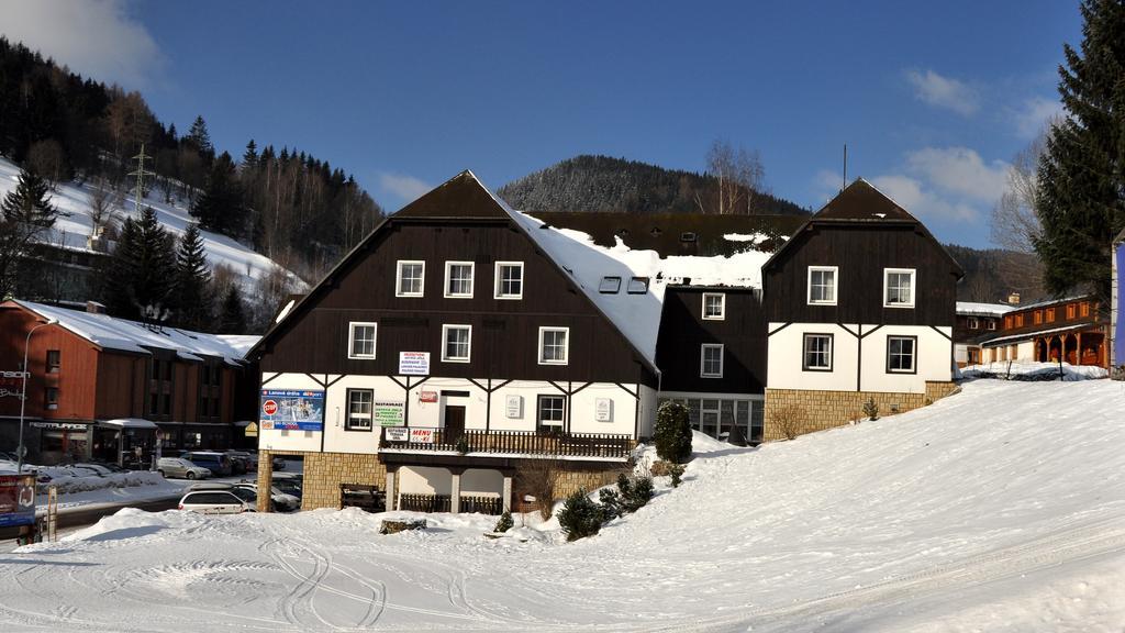 Hotel Hela Pec pod Sněžkou Buitenkant foto