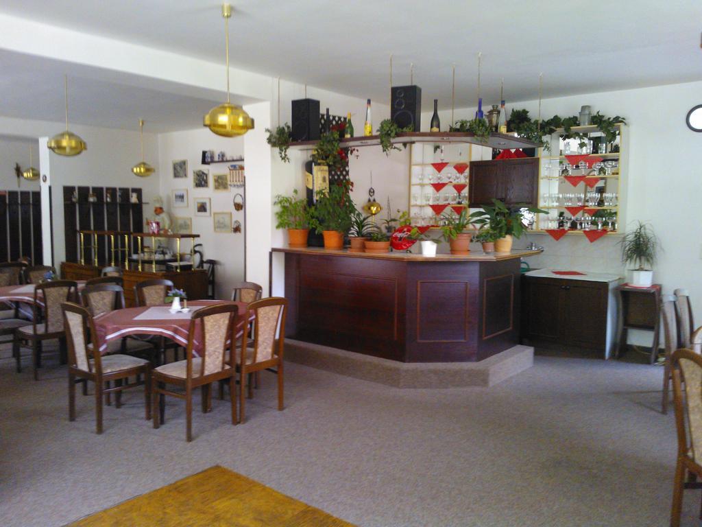 Hotel Hela Pec pod Sněžkou Buitenkant foto